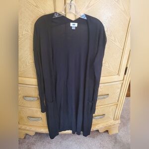 Old navy long black cardigan. Size medium. Great condition